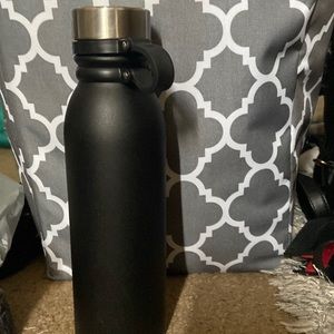 Stainless steel water bottle